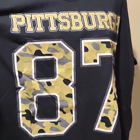 EUC Sidney Crosby Pittsburgh Penguins Camo tee 2XL - Picture 2 of 4